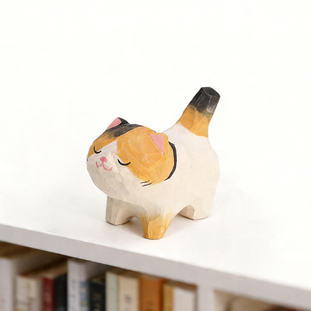 Niedliche goldene Katzenfigur  – Home Office Freelancer Bewertung und Preis