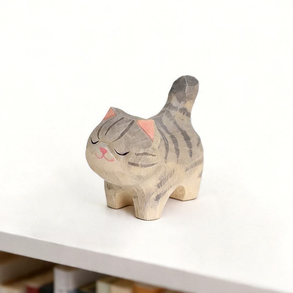 Niedliche goldene Katzenfigur  – Home Office Freelancer Bewertung und Preis
